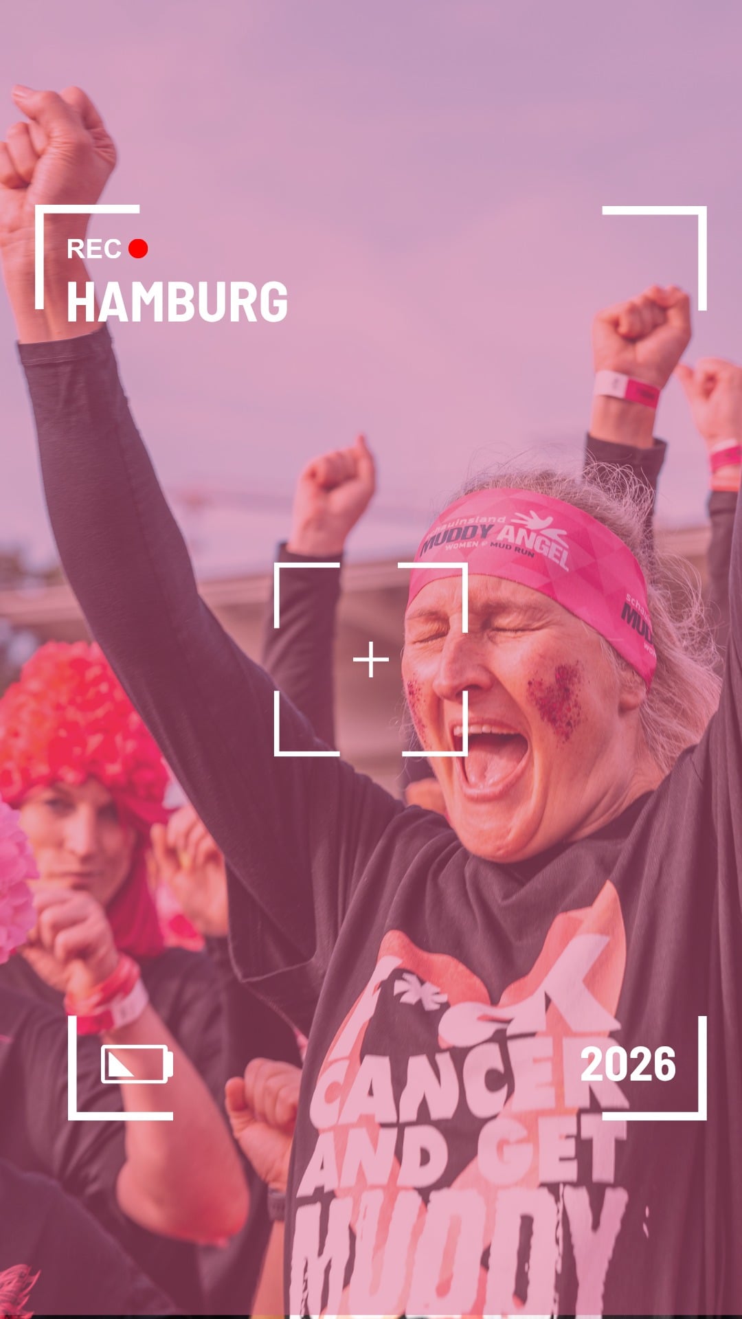 Was für ein Saisonfinale! 🩷✨

Hamburg, ihr habt die Muddy Angel Saison 2026 gebührend beendet! 🎀

Schlamm, Schaum, strahlende Gesichter und jede Menge Frauenpower – beim großen Saisonfinale wurde noch einmal alles gegeben. Gemeinsam durch die Hindernisse, gemeinsam lachen, anfeuern und über sich hinauswachsen. 💪🩷

Dieses Eventvideo bringt die schönsten Momente aus Hamburg noch einmal zurück – und damit auch ein letztes Mal das ganz besondere Gefühl der Saison 2026. 🥹✨

Danke an alle Teilnehmerinnen, Volunteers und Unterstützer, die diese Saison zu etwas ganz Besonderem gemacht haben. Ihr seid der Grund, warum jedes Event unvergesslich wird! 🩷

Hamburg, das war’s für 2026 – aber wir sehen uns 2027 wieder! 🎀
Jetzt Tickets sichern über den Link in unserer Bio! 🎫

#muddyangelrun #schauinslandmuddyangelrun #hamburg #hamburg2026 #saisonfinale #frauenpower #teamspirit #brustkrebs #eventvideo #hindernislauf